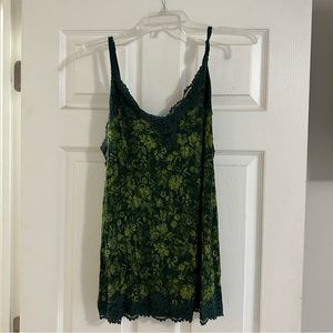 18/20 Green Lane Bryant Lace Trim Spaghetti Strap Tank